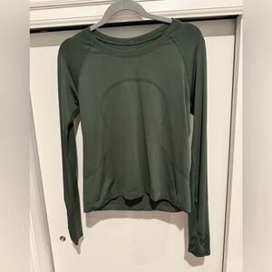 Lululemon Swiftly Tech Long Sleeve Race Length Forest Green Size 10 EUC